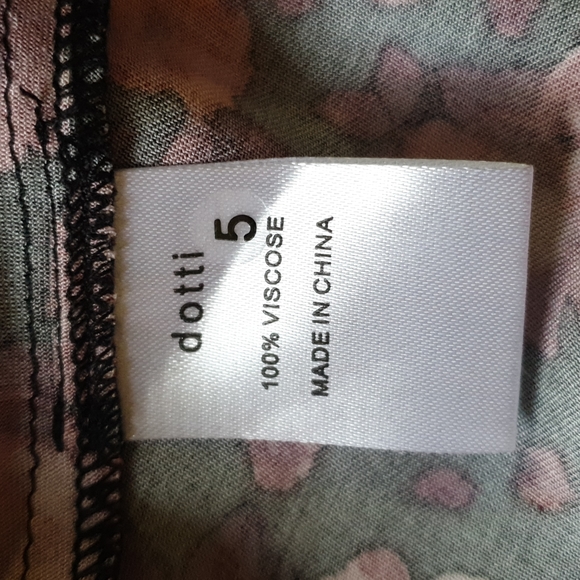 🎈SALE! Bundle 3 for $30.Dotti floral dress - Picture 5 of 5